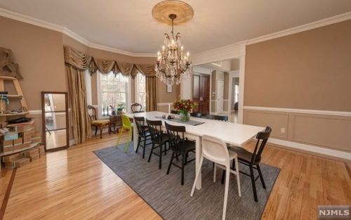 41 Old Stone Church Rd, Upper Saddle River, NJ 07458-1222