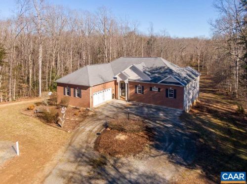 1292 Warbonnet Trl, Mineral, VA 23117-2851
