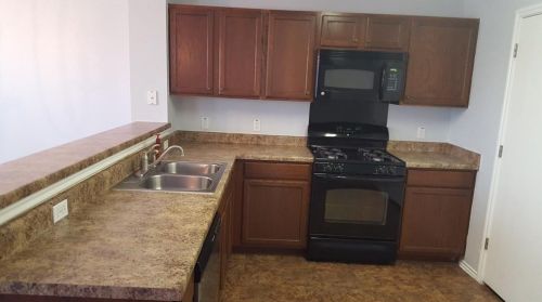 3512 Autumn Bay Dr, Austin TX  78744-1765 exterior