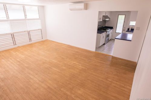 2921 Koali Rd, Honolulu, HI 96826-1805
