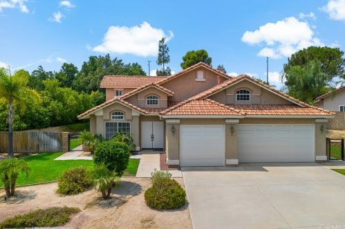 6731 Mission Grove Pkwy, Riverside, CA 92506-6514