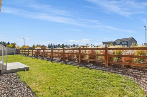 1075 Grand Baker Ct, Aurora CO  80018 exterior