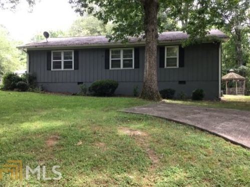 182 Woodvale St, Clarkesville, GA 30523-5786