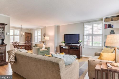 4609 31st Rd, Arlington, VA 22206-1601