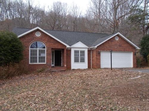 28 Rainbow Dr, Collinsville, VA 24078-2637