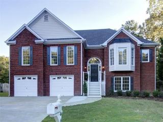 1043 Ashfern Walk, Holly Springs, GA 30189-6660