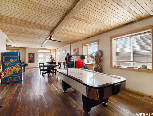 29731 Old Lincoln Hwy, Hoytsville UT 84017-9621 exterior