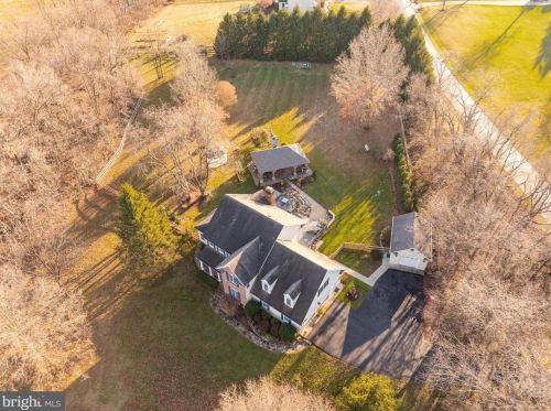 874 Pheasant Hill Rd, Summit Point WV  25446-3634 exterior