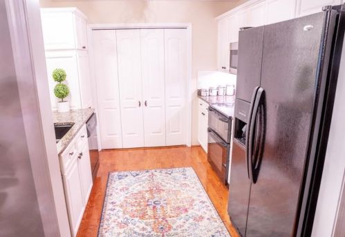 505 Bainbridge Dr, Atlanta GA  30327-4273 exterior