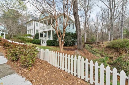 534 Sycamore St, Madison, GA 30650-1771