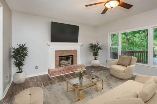 2867 Skyhawk Ct, Kennesaw, GA 30152-5857