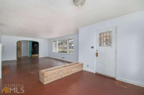 111 Leathers Cir, Atlanta GA  30314-2114 exterior