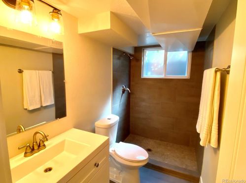 6242 61st Pl, Arvada CO  80003-5004 exterior