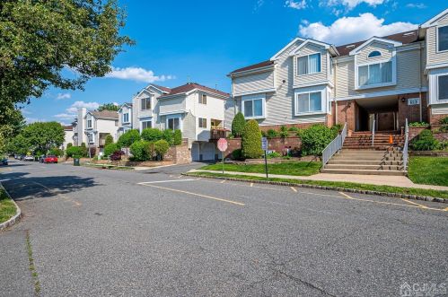 2905 Madaline Dr, Avenel, NJ 07001-1352