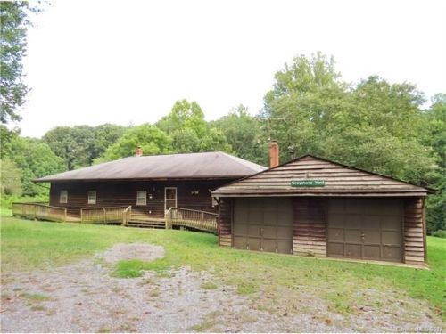 3439 Love Rd, Claremont, NC 28610-9587