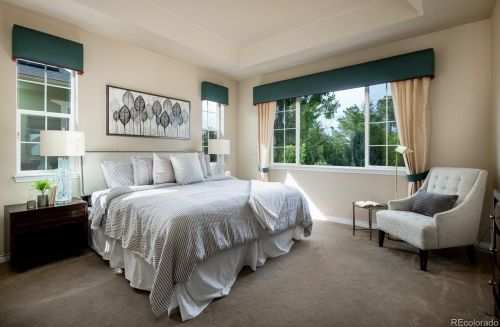 6747 Phillips Pl, Englewood CO 80112-3350 exterior