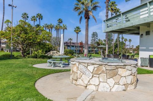 23043 Maple Ave, Torrance CA  90505-8122 exterior