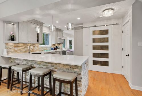 40 Peiffer Ave, Lemont IL  60439-3845 exterior