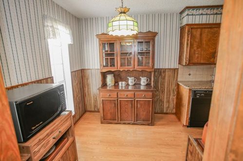 1500 Shanks Rd, Angleton TX 77515-9188 exterior