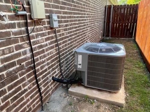 6318 Mc Cartney Ln, Garland TX 75043-5935 exterior