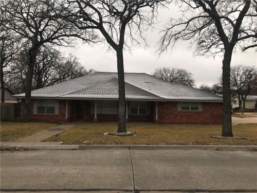 1921 Glade Ave, Bethany, OK 73008-5421