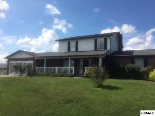 513 Smoky Mountain View Dr, Pigeon Forge, TN 37876-2242