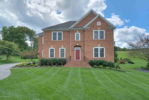 2003 Hardwick St, Blacksburg, VA 24060-1331