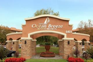 6401 Warner Ave, Huntington Beach CA  92647-5121 exterior