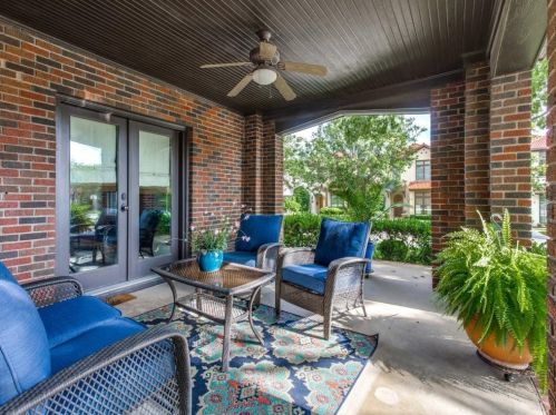 3701 Crestline Rd, Fort Worth TX  76107-3333 exterior