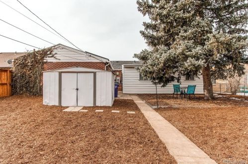 2110 Pontiac St, Denver CO  80207-4056 exterior