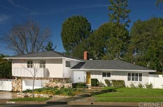 22781 Liberty Bell Rd, Calabasas, CA 91302-5720