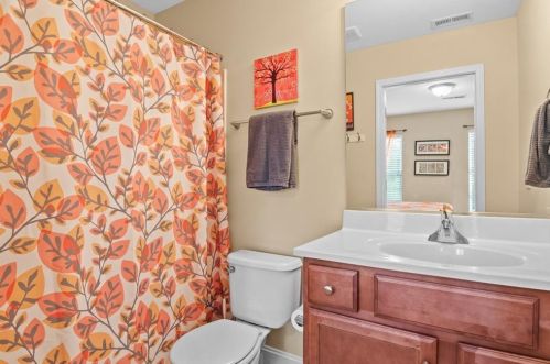 3779 Shadow Ridge Dr, High Point NC  27265-8406 exterior