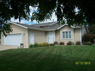 3101 Devon Dr, Bismarck, ND 58504-7609