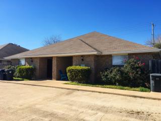 3612 Oldenburg Ct, College Station TX  77845-3961 exterior