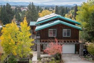 135 Vicksburg Ave, Bend, OR 97701-1228
