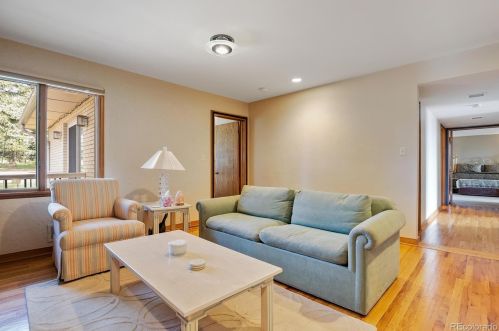 21967 Mountsfield, Lakewood CO 80401 exterior