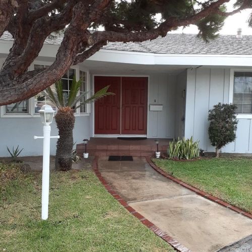 10406 Rives Ave, Downey, CA 90241-2248