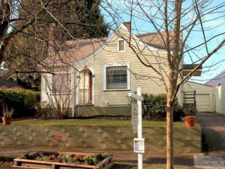 7315 16th Ave, Portland, OR 97202-6002