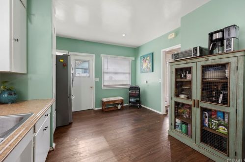 738 Zeyn St, Anaheim CA  92805-2602 exterior