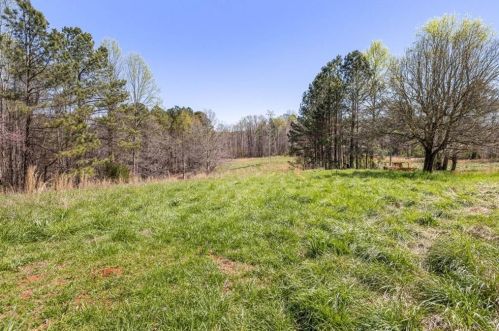 2445 Lyle Field Rd, Jefferson GA  30549-1943 exterior