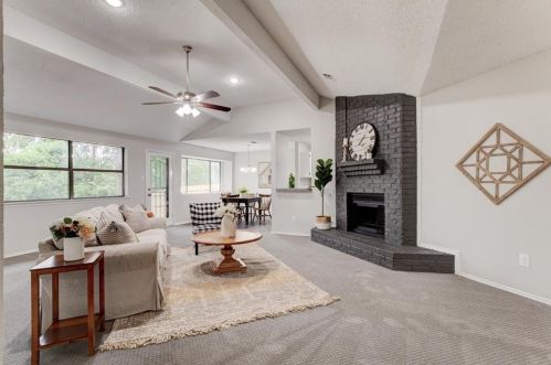6412 Bramble Dr, Fort Worth TX  76133-4304 exterior