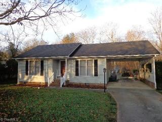 534 Columbia Ave, Parks Crossroads, NC 27316-9520
