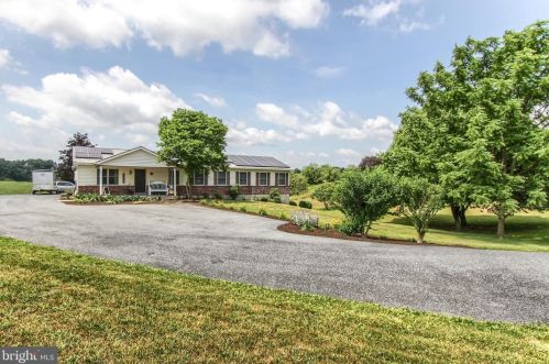 541 Newport Rd, Duncannon, PA 17020-9660