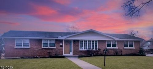 108 6th St, Hackettstown, NJ 07840-1436