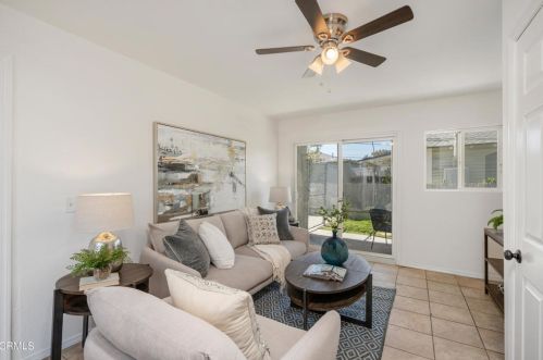 1122 Spazier Ave, Glendale CA  91201-1320 exterior