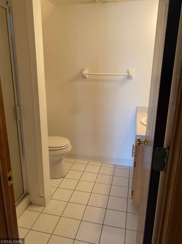 1900 Shenandoah Ct, Minneapolis MN  55447-6413 exterior