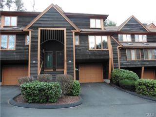 12 Acorn Holw, Huntington, CT 06484-2979