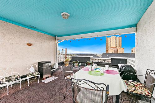 3 Deal Lk Ct, Tinton Falls NJ 07712-5116 exterior