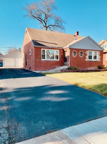 714 3rd Ave, Broadview, IL 60153-1013