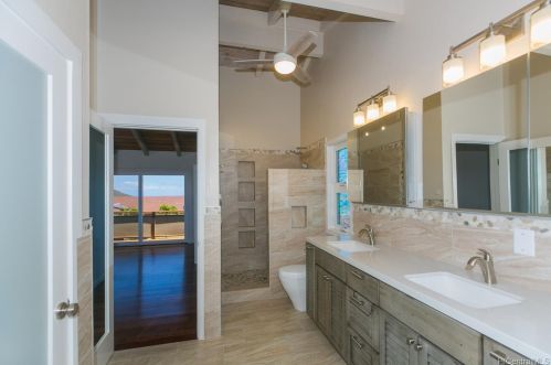 1106 Kaluanui Rd, Honolulu HI  96825-1350 exterior